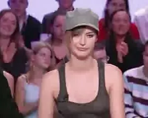 Louise bourgoin nett ...