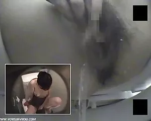 Toilette versteckte  ...