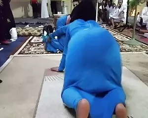 Arab ass dance-compi ...