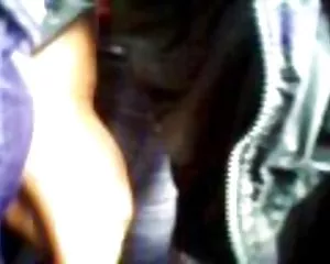 Agarron eigenen bus  ...