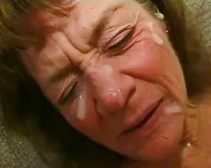 Faltig oma liebt 4 m ...