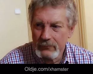 Oldman fickt ein hei ...