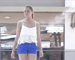 Öffentliche show-kee ...