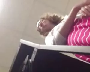 Heiße upskirt lehrer ...