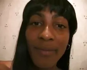 Ziemlich schwarz beh ...