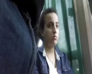 Sie ist wie seine be ...